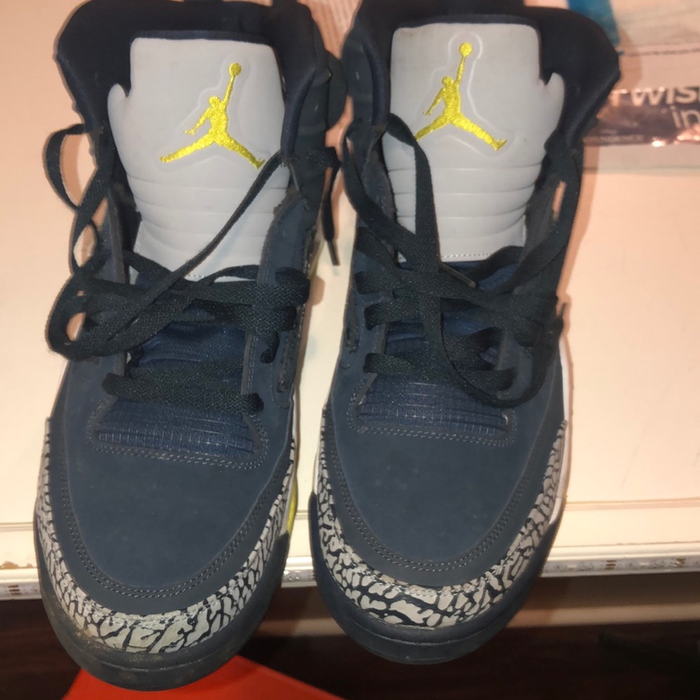 Air Jordan